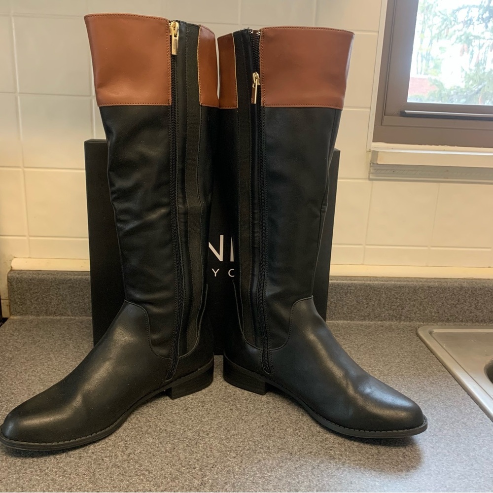 Like New Jones New York Women's Leodenn Riding Boots in Black & cognac Size 7.5 - Picture 3 of 8